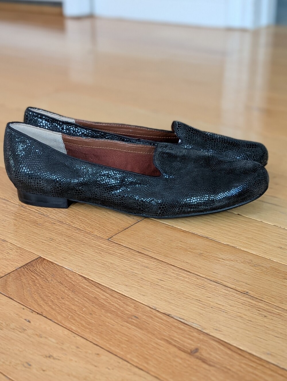 Ros Hommerson Omara black leather Snake embossed loafers 9 Slim